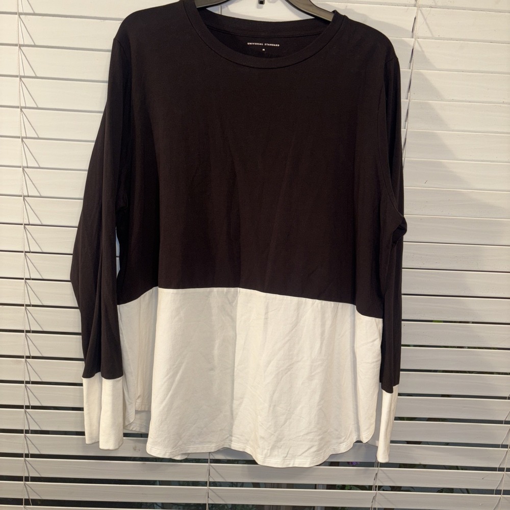 Universal Standard Medium Layered Pullover Black/white‎ Size M